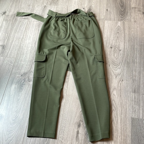 Chapter One Sportswear belted Olive Green Cargo pants . - Picture 7 of 8